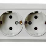 Розетка 2 м о/у с/з 16А белая керамика BOLLETO 7128